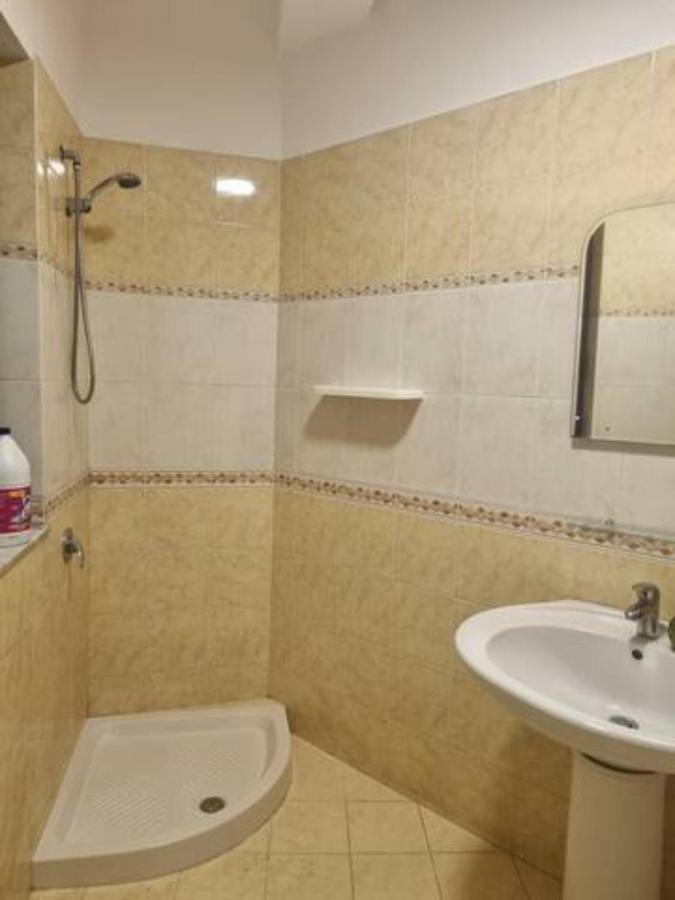 #Beautiful New Apartment,Studio- Close Tirana City Center Екстер'єр фото